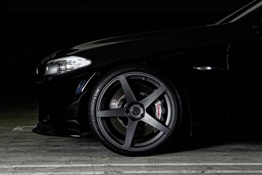  BMW 5-Series VS-130 by Vorsteiner 2012 года  (фото 2 из 3)